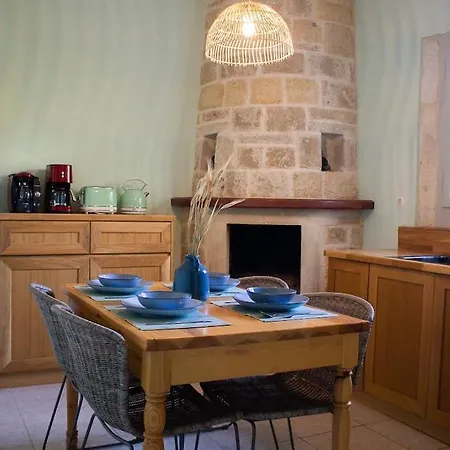Amygdalia Traditional House Semesterbostad